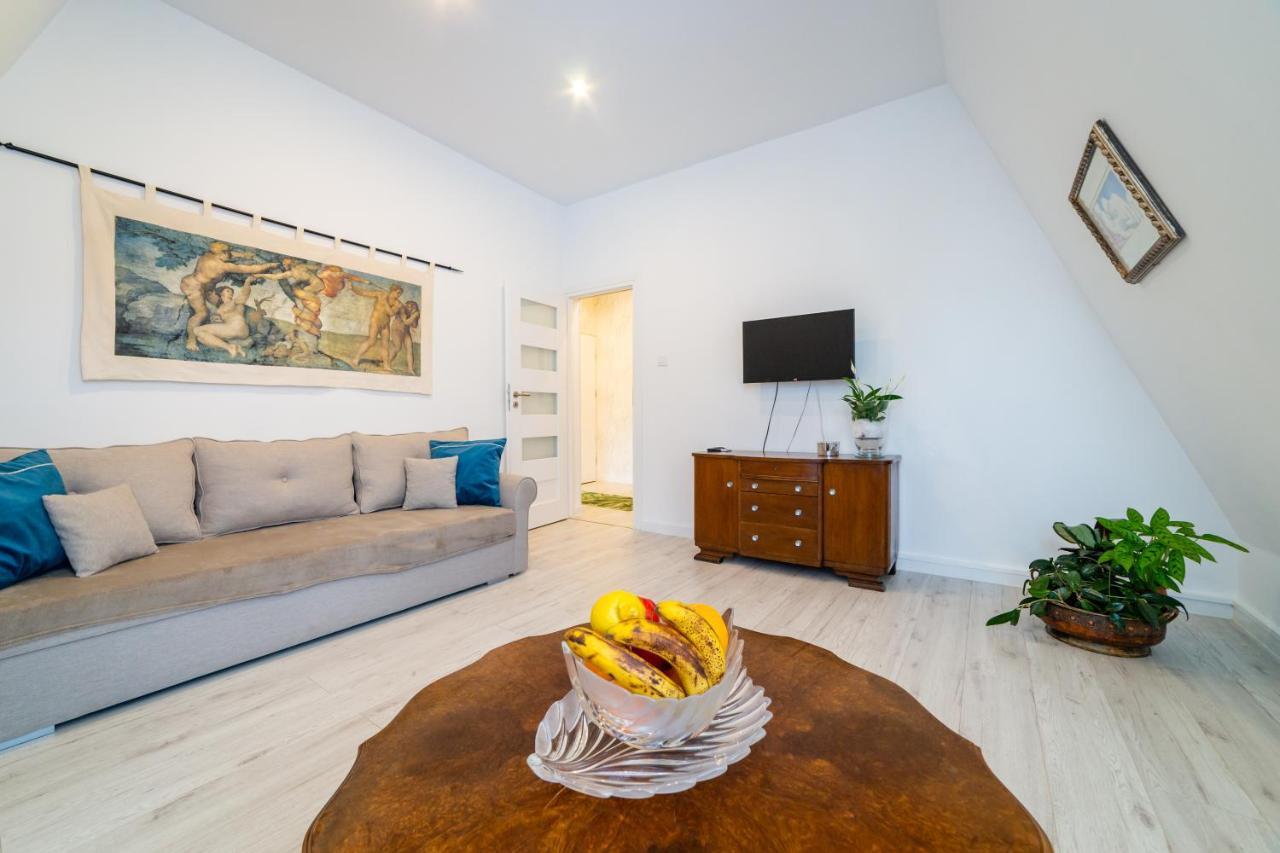 Апартаменты Okno Na Ratusz - Apartament De Luxe W Centrum Mragowa Мронгово Экстерьер фото