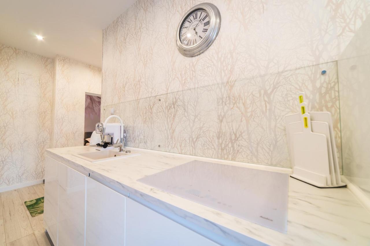 Апартаменты Okno Na Ratusz - Apartament De Luxe W Centrum Mragowa Мронгово Экстерьер фото